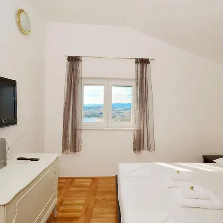 Family Friendly House With A Swimming Pool Podstrana, Split - 12918 *